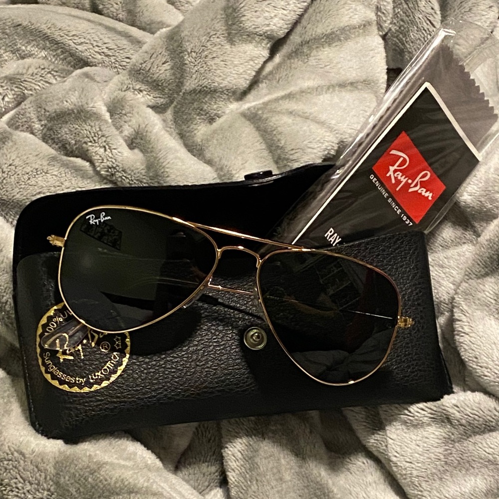 Ray-Bans Aviator’s - Picture 2 of 13